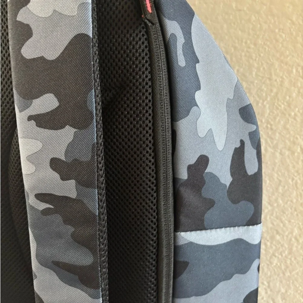 Hurley Boy's Backpack Camo Black and Gray with Graphic Shark Teeth Bite NWOT